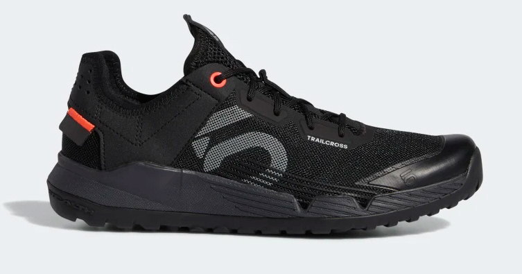 Core Black/Grey Two/Solar Red